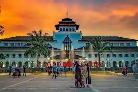 Jasa Travel planner ke Bandung - Travelling, Profesional, Bergaransi