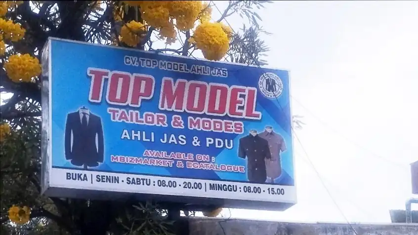 Jasa Neonbox 1,5×0,6m . stiker depan belakang . pengerjaan max 1 minggu - Pencahayaan, Profesional, Bergaransi